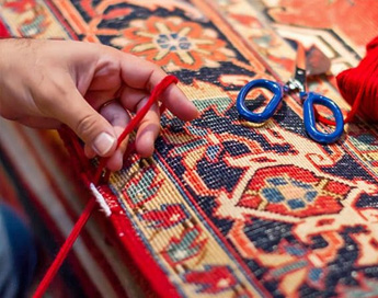 خدمات تخصصی و حرفه ای رفوی فرش در قالیشویی لاهیجان